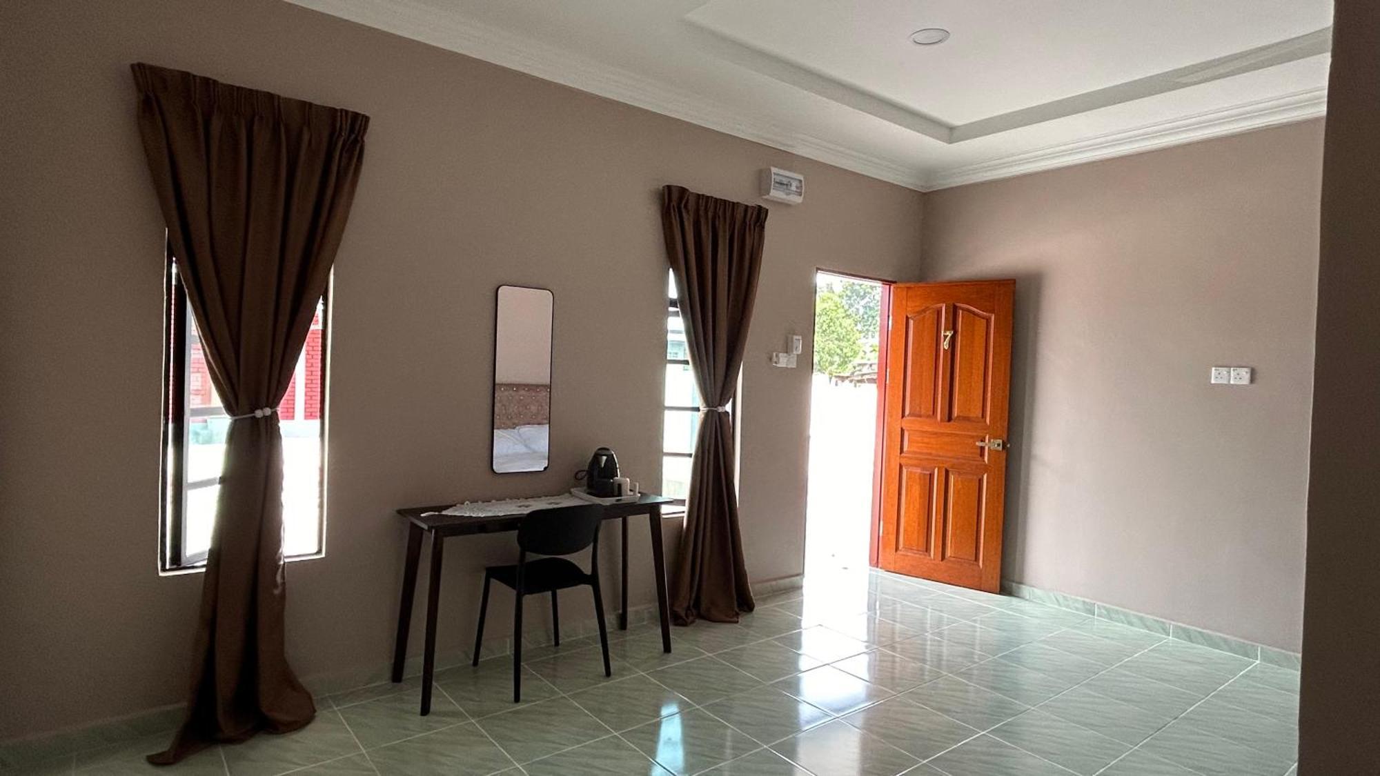 Sasuka Chalet Pantai Pandak Kuala Terengganu Exterior foto